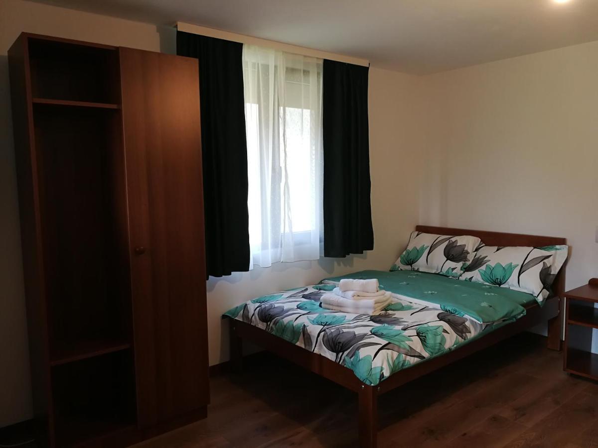 Casute Zavoi Bulz Villa Екстериор снимка
