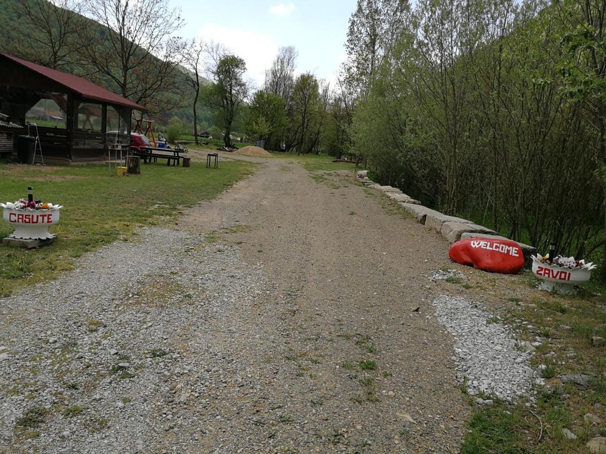 Casute Zavoi Bulz Villa Екстериор снимка