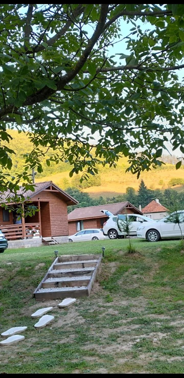 Casute Zavoi Bulz Villa Екстериор снимка
