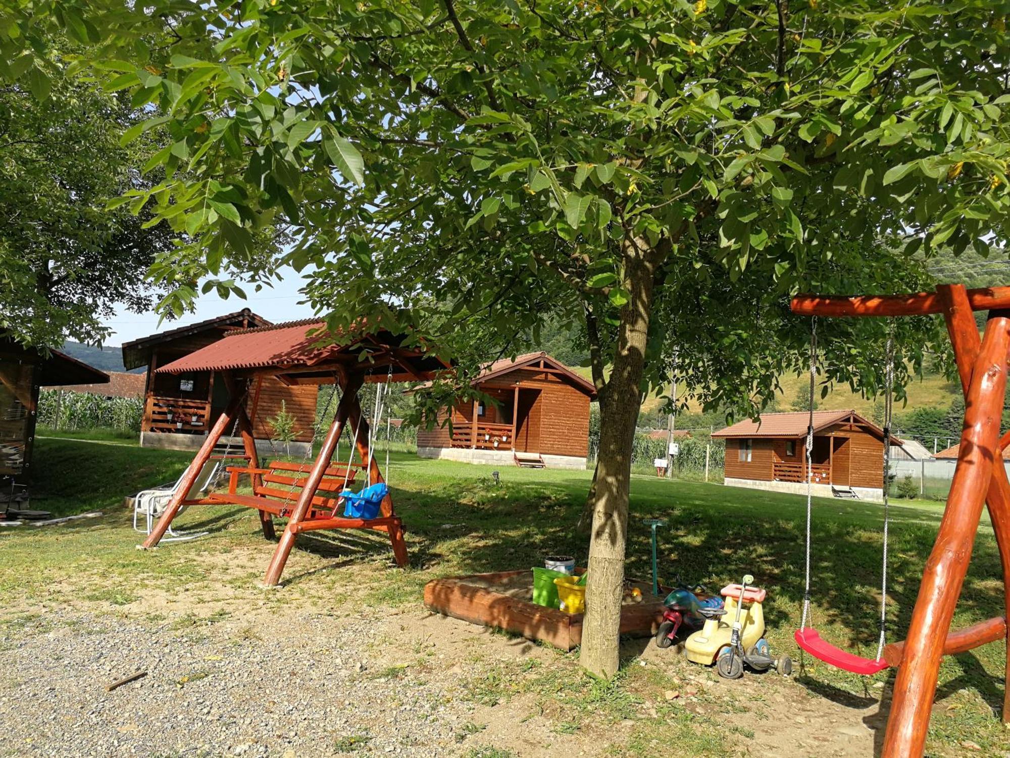 Casute Zavoi Bulz Villa Екстериор снимка