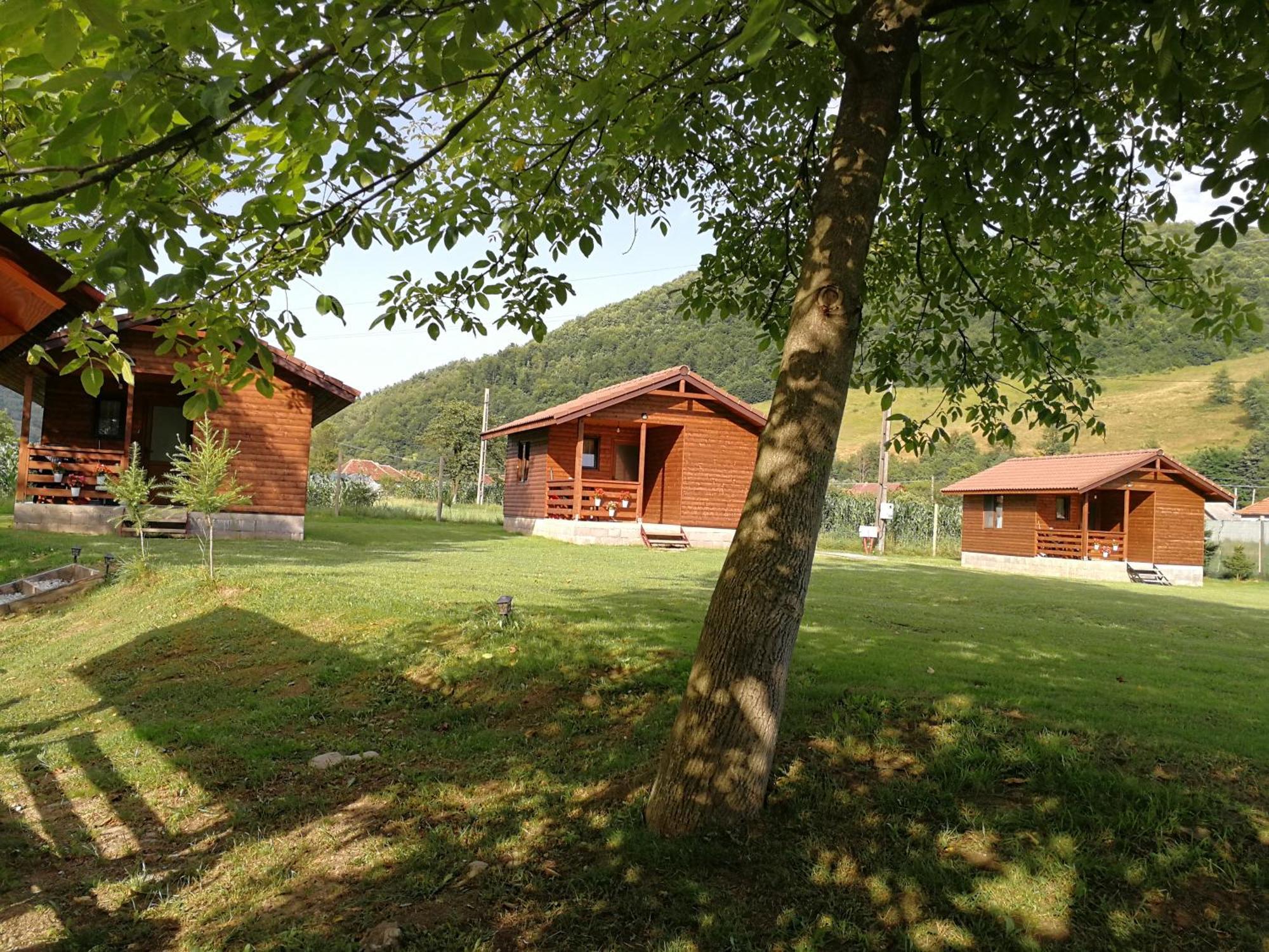 Casute Zavoi Bulz Villa Екстериор снимка