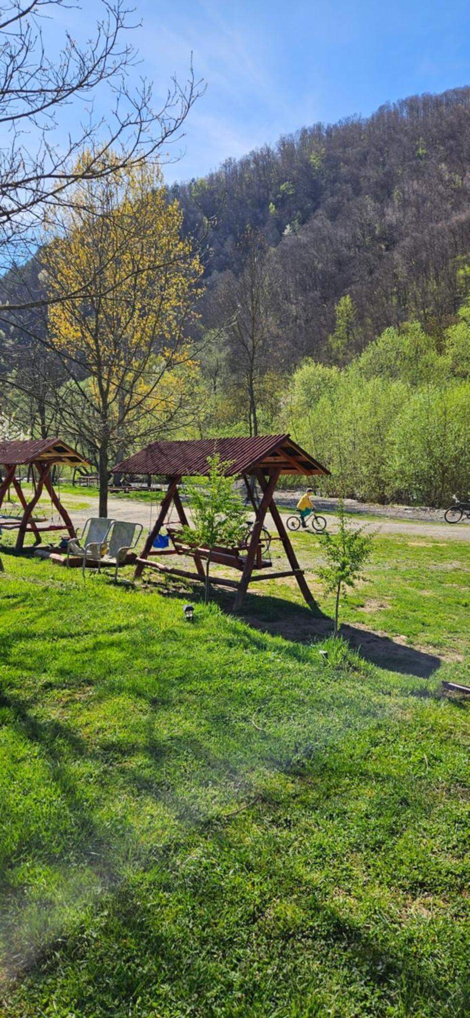 Casute Zavoi Bulz Villa Екстериор снимка