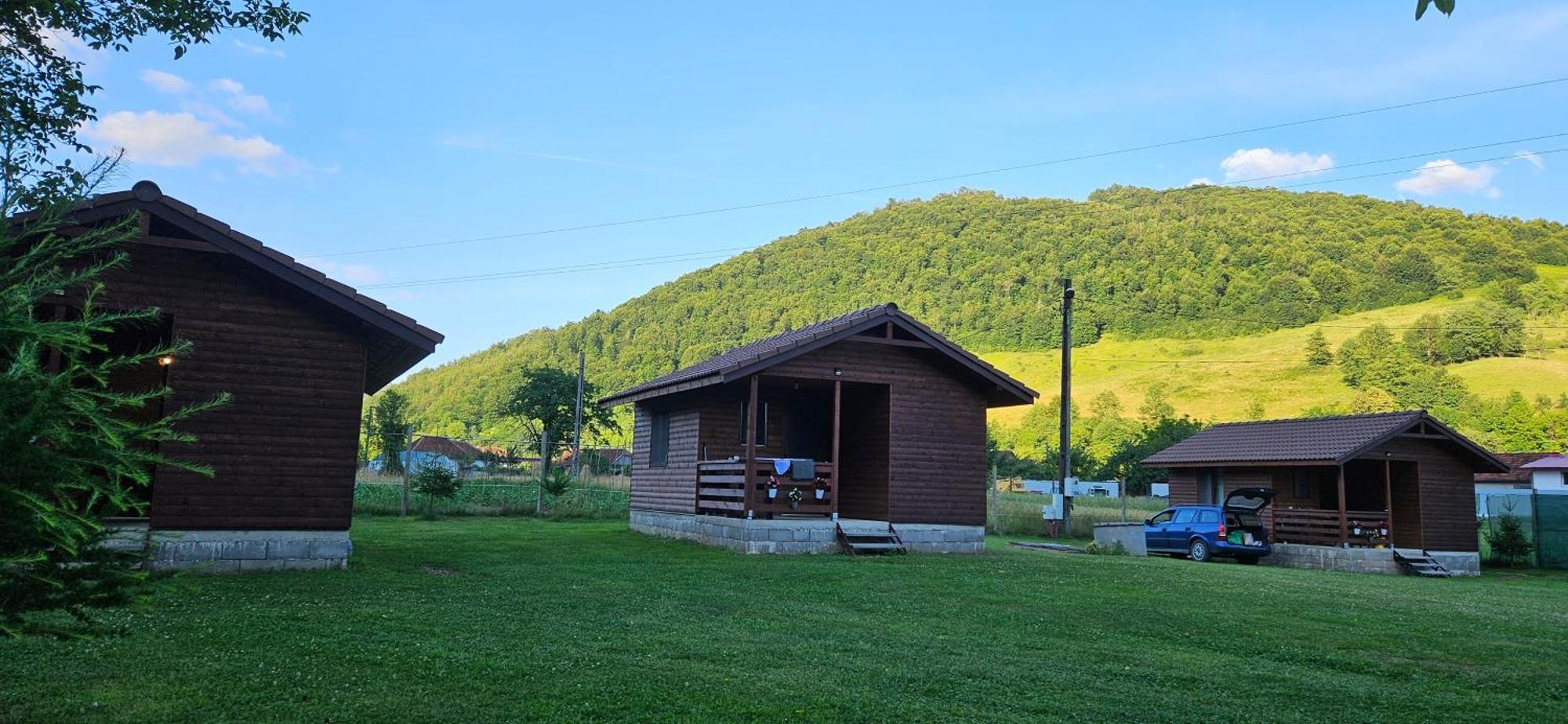 Casute Zavoi Bulz Villa Екстериор снимка